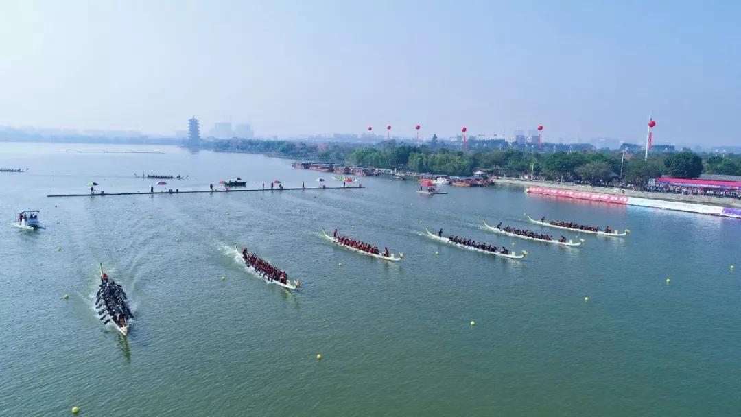 “穗莞杯”东莞水乡国际龙舟嘉年华在麻涌华阳湖圆满举行