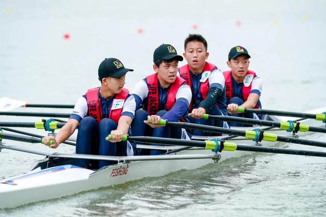 本次比赛参赛队员均来自德英乐青少年赛艇俱乐部,俱乐部成立于2016年