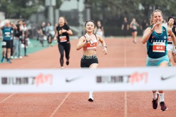 是健身更是聚会 上海迎来城市跑团接力赛