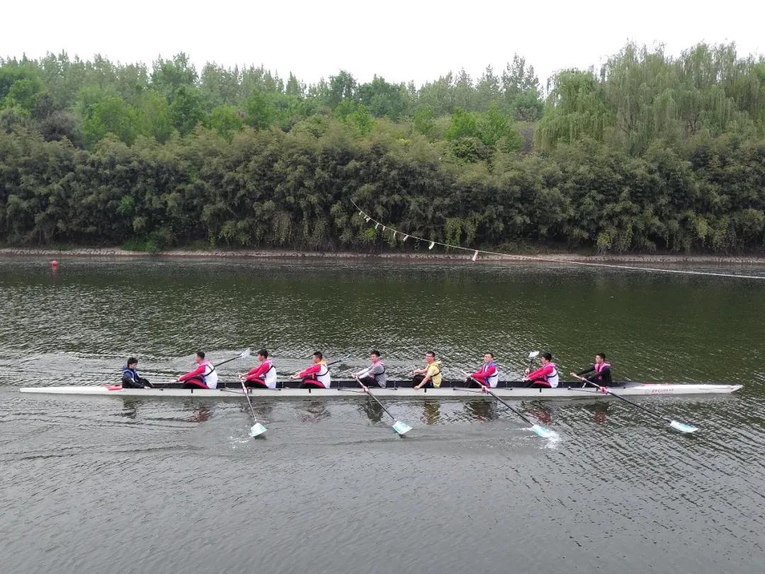 挥桨启航——西电赛艇队新学期首次下水练习