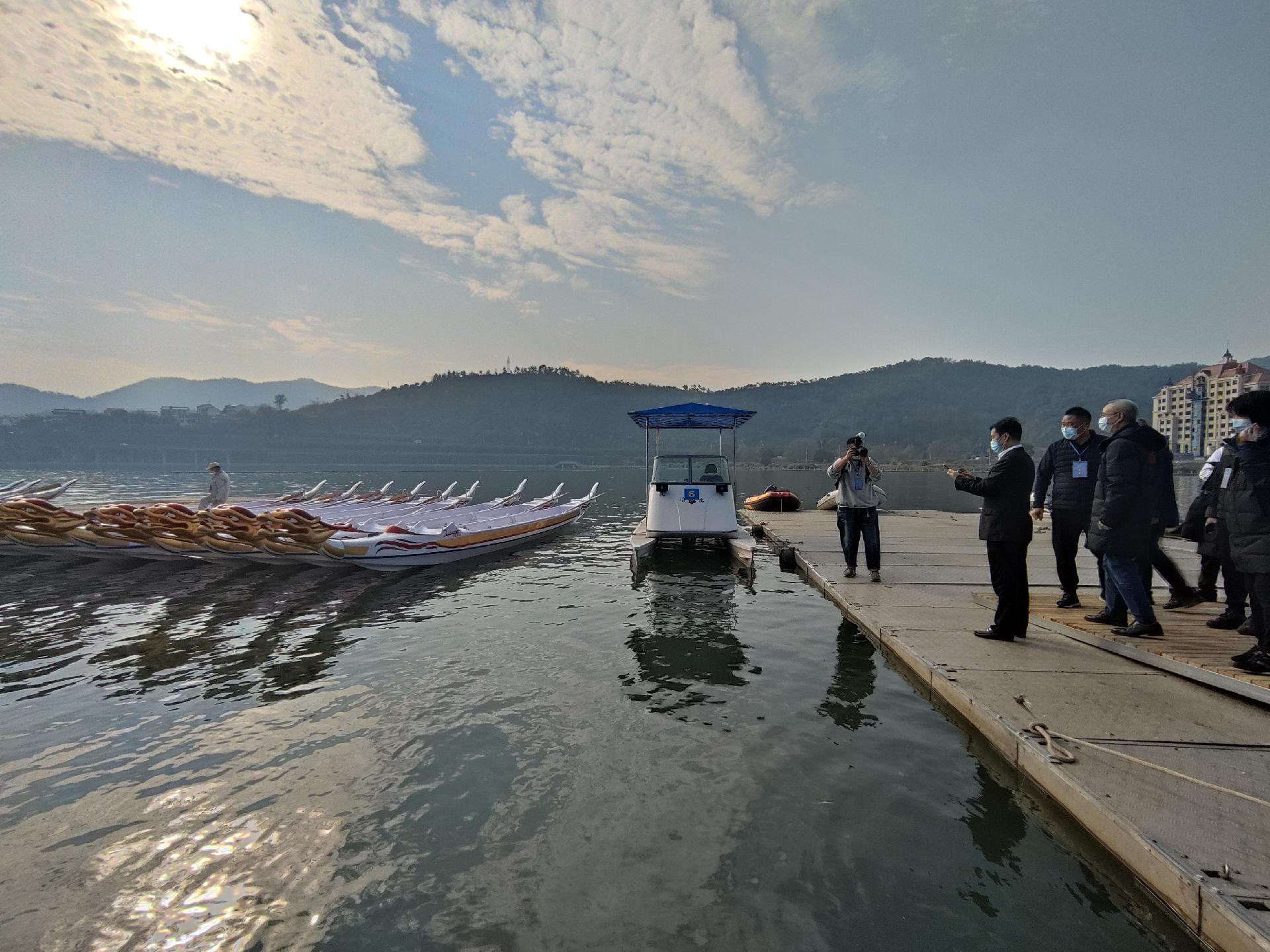 2021年全国皮划艇秋季冠军赛在丽水南明湖畔拉开帷幕